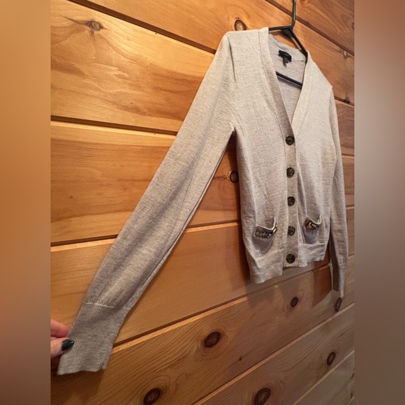 J.Crew Embellished Jewel Grey Cardigan 100% Merino Wool. Women’s size Medium. - Picture 5 of 12